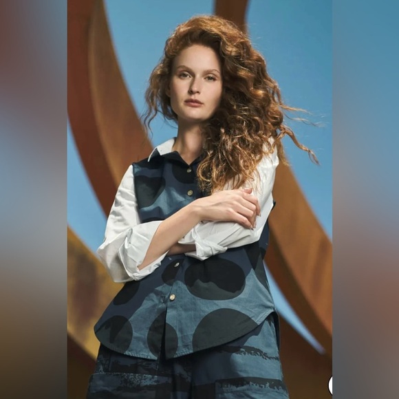 NWT URBAN BY ALEMBIKA URBAN DOTS
BUTTON DOWN SHIRT, NAVY - Picture 1 of 13